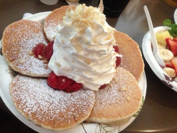 ハワイ エッグスンシングス(Eggs 'n Things)パンケーキ頂きました！