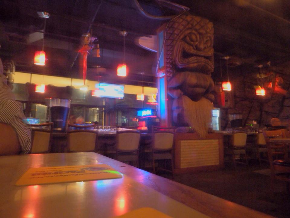 da Big Kahuna Waikikiクヒオ通り