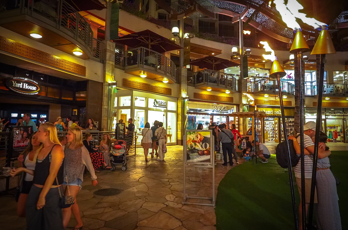 Yard House WAIKIKI (ヤード ハウス)