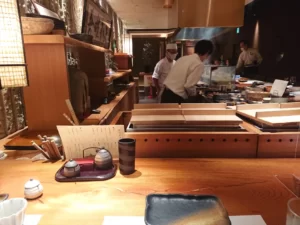 蔵鵡 本邸(きすむ)焼き鳥屋さんなのに高級な雰囲気のお店!