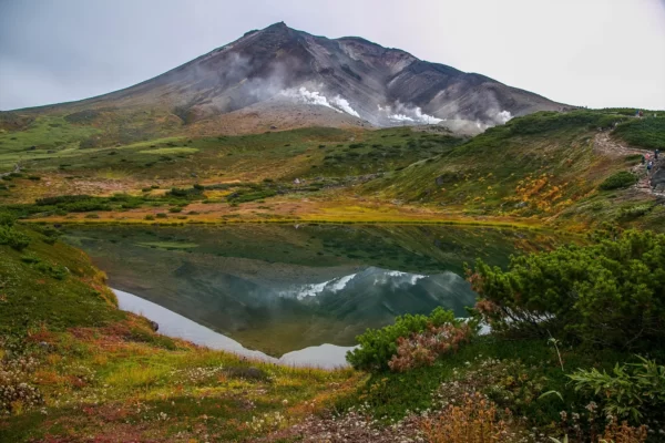 【紅葉 旭岳】日本で1番早い紅葉の旭岳登山写真!