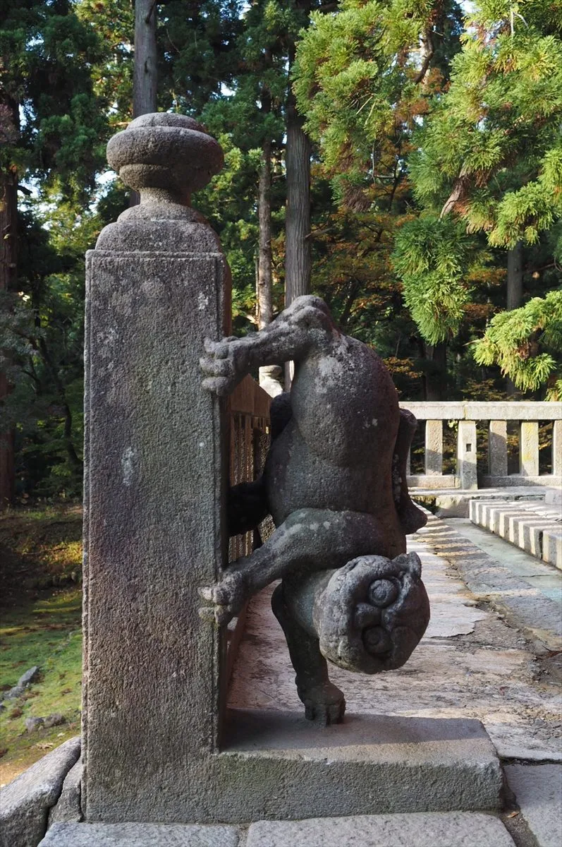 岩木山神社 逆さ狛犬
