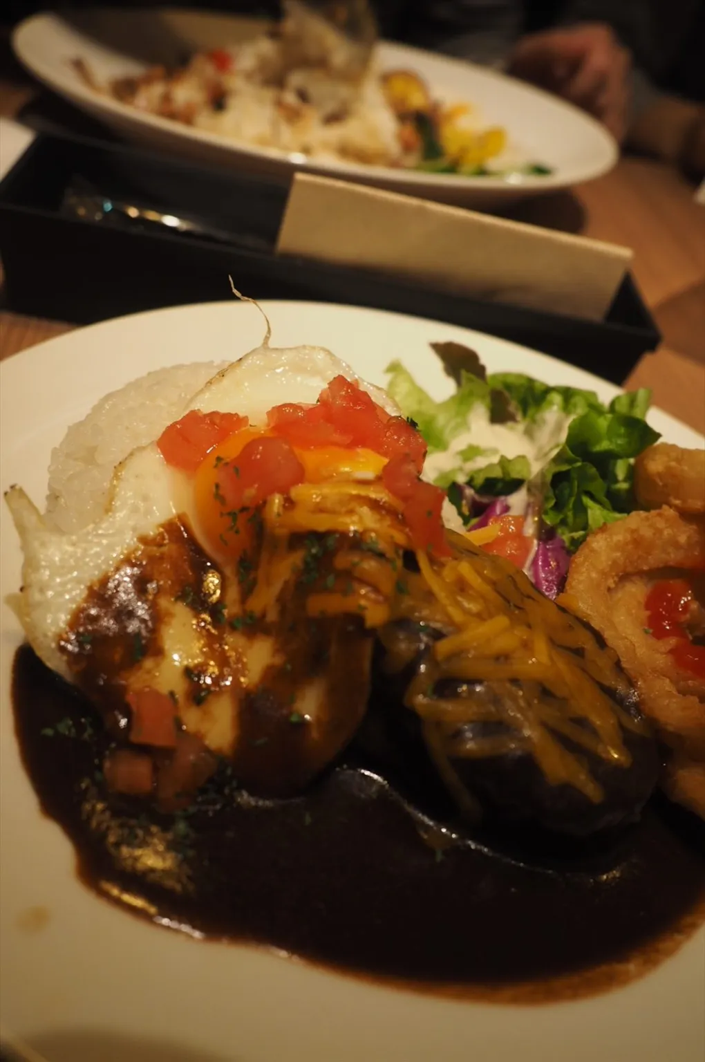 湘南T-SITE WIRED KITCHENでロコモコ