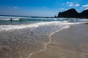 【伊豆旅行】南国ムードのある入田浜海水浴場がきれいすぎた!