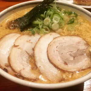 萬珍軒まんちんけん名古屋名物フワフワたまごラーメン!