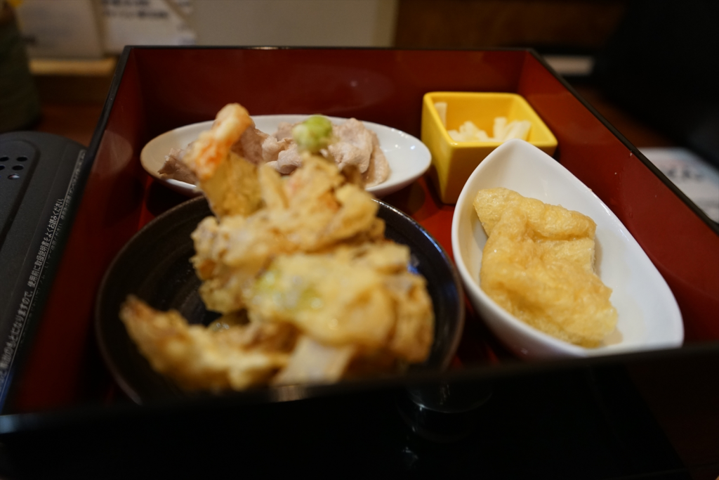 ファミリーレストラン だいまる ご当地カレーうどん！
