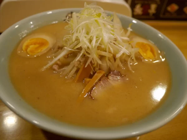 糸末（いとまつ）札幌ラーメンの礎を築いた老舗というので食べてきた