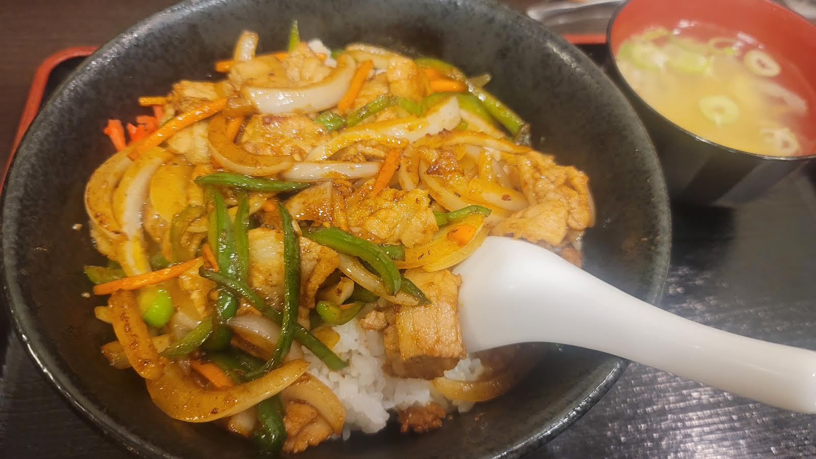 双龍苑 十番町店！焼肉飯 大盛り950円を頂きました！