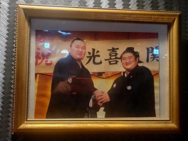 『やみつき』元大関、琴光喜さんの人気焼肉店