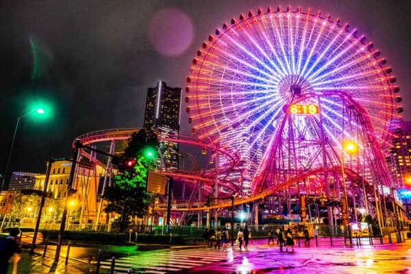 横浜大観覧車「コスモクロック21」雨の中写真撮影！